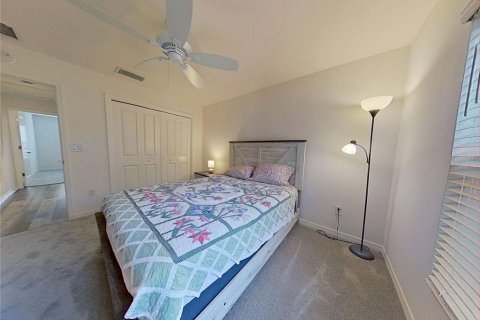 House in The Villages, Florida 3 bedrooms, 144.83 sq.m. № 2203412 - photo 26