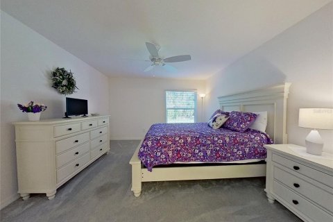 House in The Villages, Florida 3 bedrooms, 144.83 sq.m. № 2203412 - photo 20