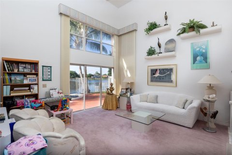 Villa ou maison à vendre à Davie, Floride: 3 chambres, 168.99 m2 № 1963944 - photo 11