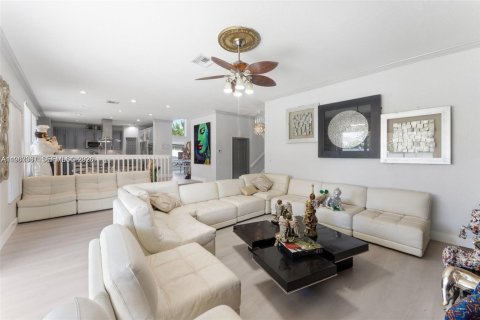 Villa ou maison à vendre à Miramar, Floride: 6 chambres, 384.34 m2 № 2025544 - photo 14