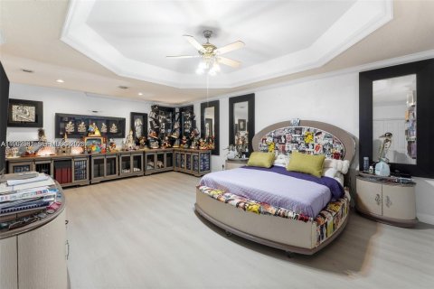 Villa ou maison à vendre à Miramar, Floride: 6 chambres, 384.34 m2 № 2025544 - photo 17