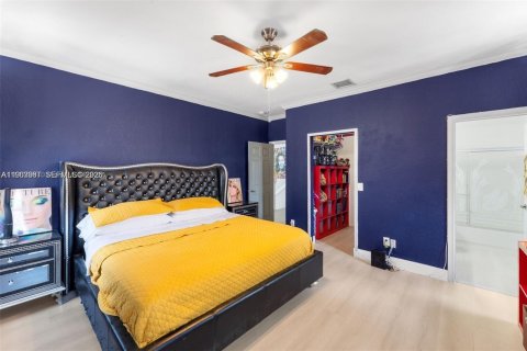 Villa ou maison à vendre à Miramar, Floride: 6 chambres, 384.34 m2 № 2025544 - photo 21