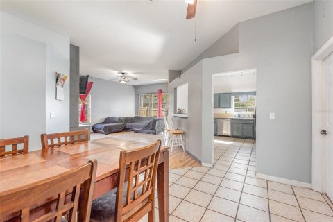 Villa ou maison à vendre à Titusville, Floride: 4 chambres, 156.35 m2 № 1883398 - photo 9