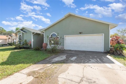 Villa ou maison à vendre à Titusville, Floride: 4 chambres, 156.35 m2 № 1883398 - photo 3