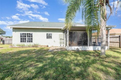 Villa ou maison à vendre à Titusville, Floride: 4 chambres, 156.35 m2 № 1883398 - photo 4