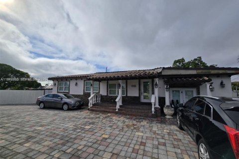 Villa ou maison à Hialeah, Floride 1 chambre, 153.38 m2 № 1999974
