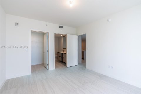 Condominio en venta en Miami, Florida, 50.07 m2 № 2006082 - foto 5