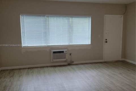 Appartement à louer à Miami Beach, Floride: 1 chambre, 65.03 m2 № 1974626 - photo 9