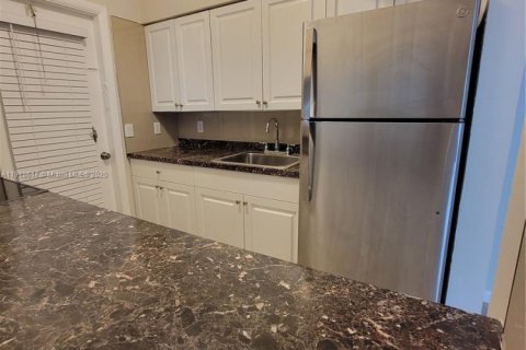 Appartement à louer à Miami Beach, Floride: 1 chambre, 65.03 m2 № 1974626 - photo 11