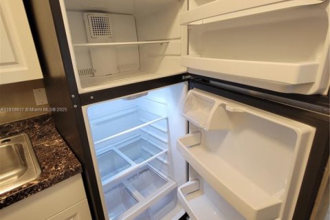 Appartement à louer à Miami Beach, Floride: 1 chambre, 65.03 m2 № 1974626 - photo 5