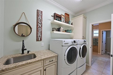 House in Bradenton, Florida 2 bedrooms, 169.73 sq.m. № 1835825 - photo 29