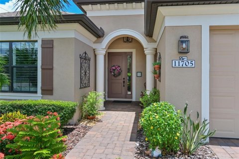 House in Bradenton, Florida 2 bedrooms, 169.73 sq.m. № 1835825 - photo 5
