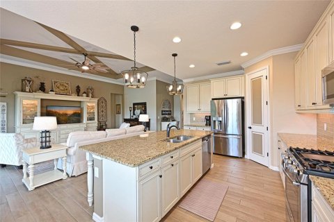 House in Bradenton, Florida 2 bedrooms, 169.73 sq.m. № 1835825 - photo 15