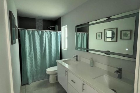 House in North Lauderdale, Florida 4 bedrooms, 200.58 sq.m. № 2175590 - photo 13