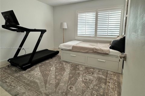 Villa ou maison à vendre à Miami, Floride: 3 chambres, 161.28 m2 № 1840819 - photo 22