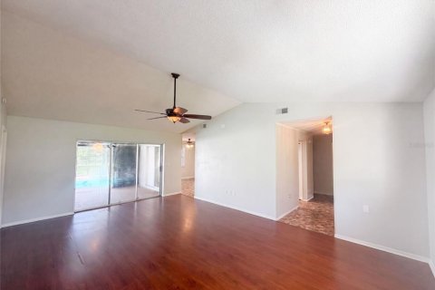 House in Spring Hill, Florida 3 bedrooms, 156.26 sq.m. № 2361079 - photo 15