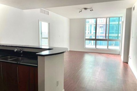 Снять в аренду кондоминиум в Майами, Флорида 2 спальни, 94.2м2, № 2040548 - фото 12