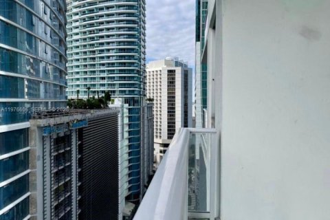 Снять в аренду кондоминиум в Майами, Флорида 2 спальни, 94.2м2, № 2040548 - фото 10
