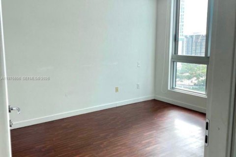 Снять в аренду кондоминиум в Майами, Флорида 2 спальни, 94.2м2, № 2040548 - фото 15