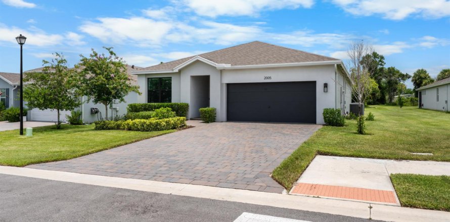 Casa en Jensen Beach, Florida 3 dormitorios, 153.85 m2 № 2261375