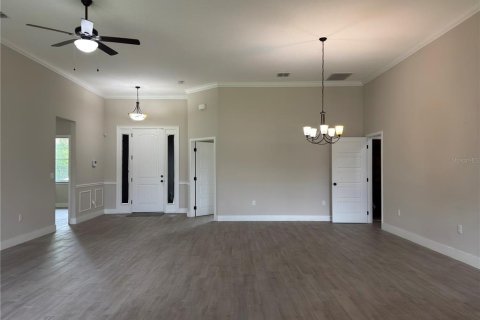 House in Palm Bay, Florida 4 bedrooms, 197.79 sq.m. № 1901030 - photo 6