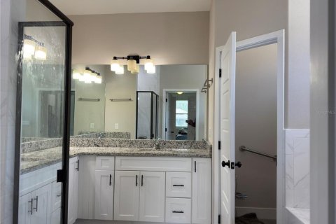 House in Palm Bay, Florida 4 bedrooms, 197.79 sq.m. № 1901030 - photo 29