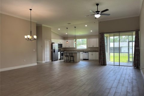House in Palm Bay, Florida 4 bedrooms, 197.79 sq.m. № 1901030 - photo 11