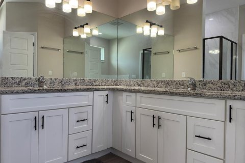 House in Palm Bay, Florida 4 bedrooms, 197.79 sq.m. № 1901030 - photo 28