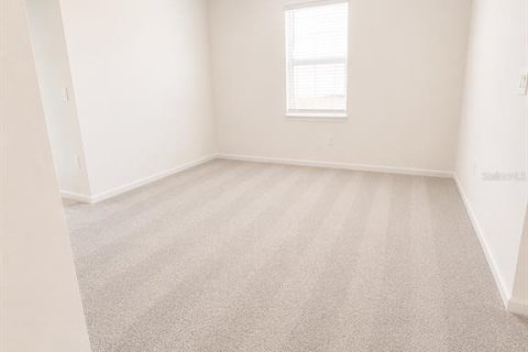 Touwnhouse à louer à Clermont, Floride: 3 chambres, 174.01 m2 № 2111074 - photo 13