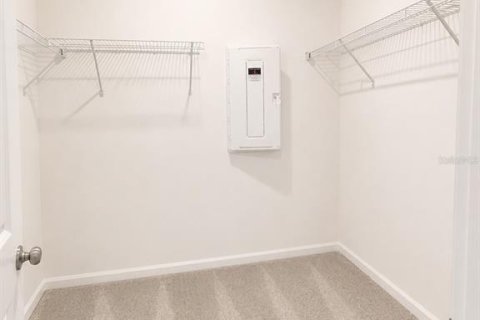 Touwnhouse à louer à Clermont, Floride: 3 chambres, 174.01 m2 № 2111074 - photo 10