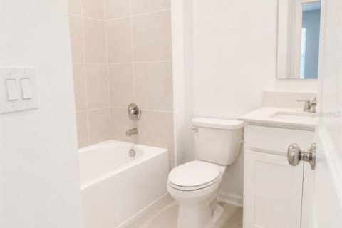 Touwnhouse à louer à Clermont, Floride: 3 chambres, 174.01 m2 № 2111074 - photo 15