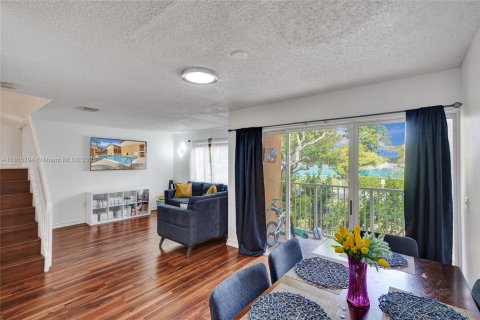 Condominio en venta en Miami, Florida, 3 dormitorios, 113.34 m2 № 1742500 - foto 2