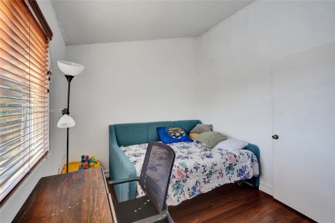 Condominio en venta en Miami, Florida, 3 dormitorios, 113.34 m2 № 1742500 - foto 29