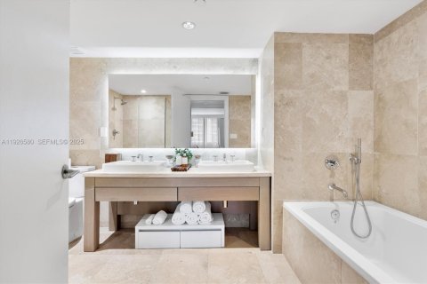 Купить кондоминиум в Майами-Бич, Флорида 3 спальни, 158.58м2, № 1986447 - фото 21