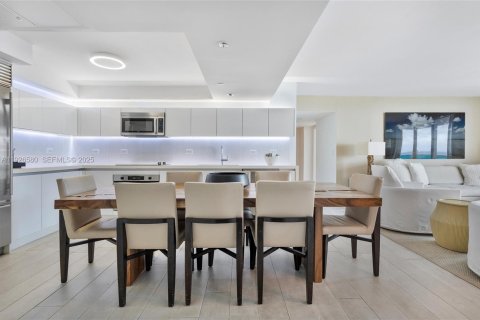 Купить кондоминиум в Майами-Бич, Флорида 3 спальни, 158.58м2, № 1986447 - фото 9
