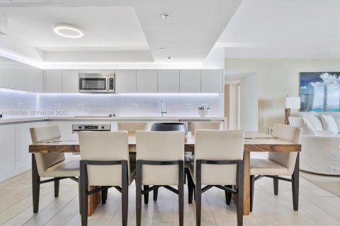 Купить кондоминиум в Майами-Бич, Флорида 3 спальни, 158.58м2, № 1986447 - фото 10