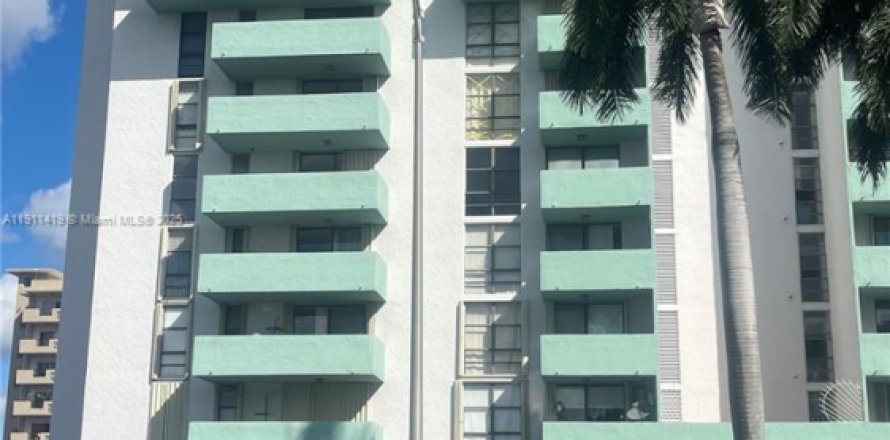 Condo à Hialeah, Floride, 1 chambre  № 1966790