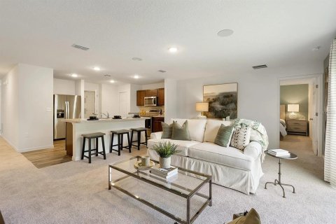 House in Palm Bay, Florida 4 bedrooms, 167.78 sq.m. № 1902848 - photo 4