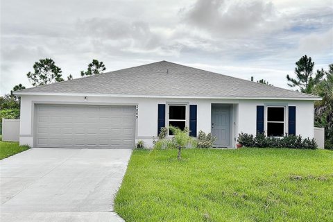 House in Palm Bay, Florida 4 bedrooms, 167.78 sq.m. № 1902848 - photo 1