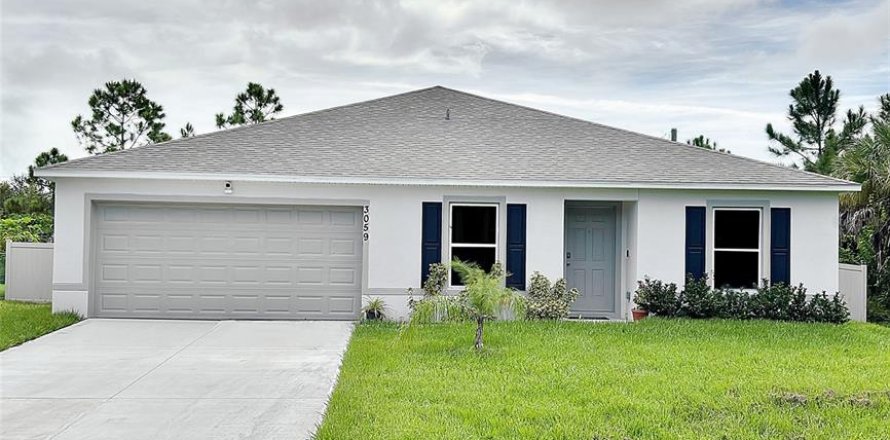 House in Palm Bay, Florida 4 bedrooms, 167.78 sq.m. № 1902848