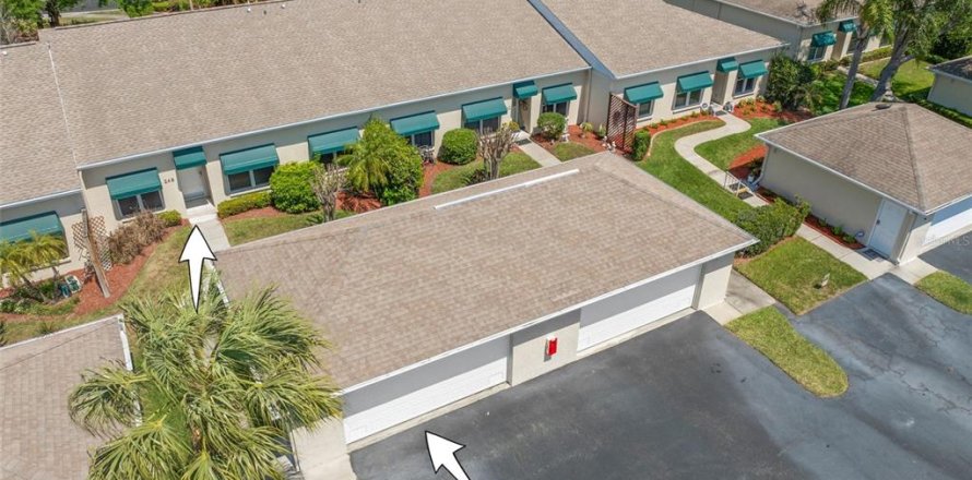 Condo à Saint Petersburg, Floride, 2 chambres  № 2129954