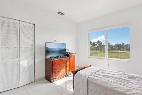 Casa en venta en Florida City, Florida, 5 dormitorios, 176.7 m2 № 2009352 - foto 26