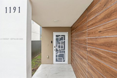 Casa en venta en Florida City, Florida, 5 dormitorios, 176.7 m2 № 2009352 - foto 5