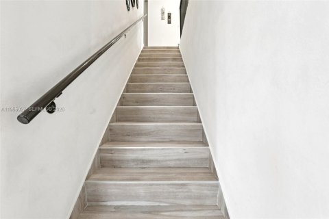 Casa en venta en Florida City, Florida, 5 dormitorios, 176.7 m2 № 2009352 - foto 23