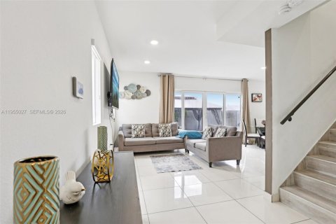 Casa en venta en Florida City, Florida, 5 dormitorios, 176.7 m2 № 2009352 - foto 8