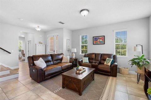 House in Kissimmee, Florida 3 bedrooms, 198.63 sq.m. № 1654369 - photo 6