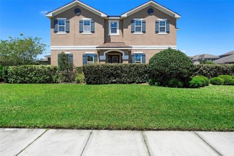 House in Kissimmee, Florida 3 bedrooms, 198.63 sq.m. № 1654369 - photo 1