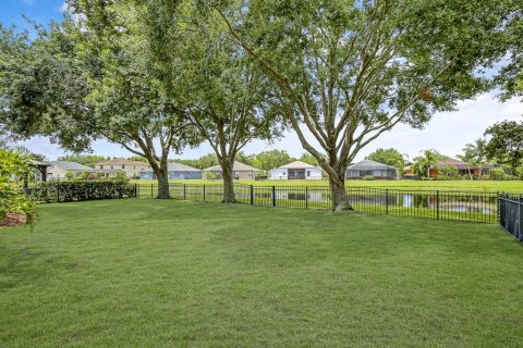 Villa ou maison à louer à Fish Hawk, Floride: 4 chambres, 206.24 m2 № 2408056 - photo 30