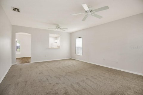 Villa ou maison à louer à Fish Hawk, Floride: 4 chambres, 206.24 m2 № 2408056 - photo 6