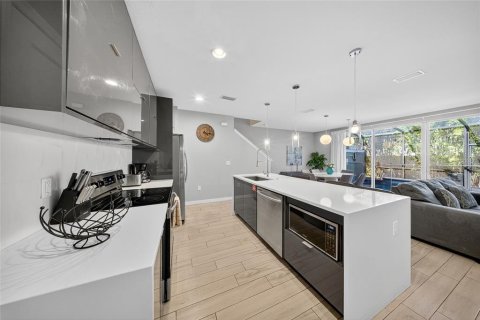 Купить таунхаус в Киссимми, Флорида 7 комнат, 162.76м2, № 2214852 - фото 16
